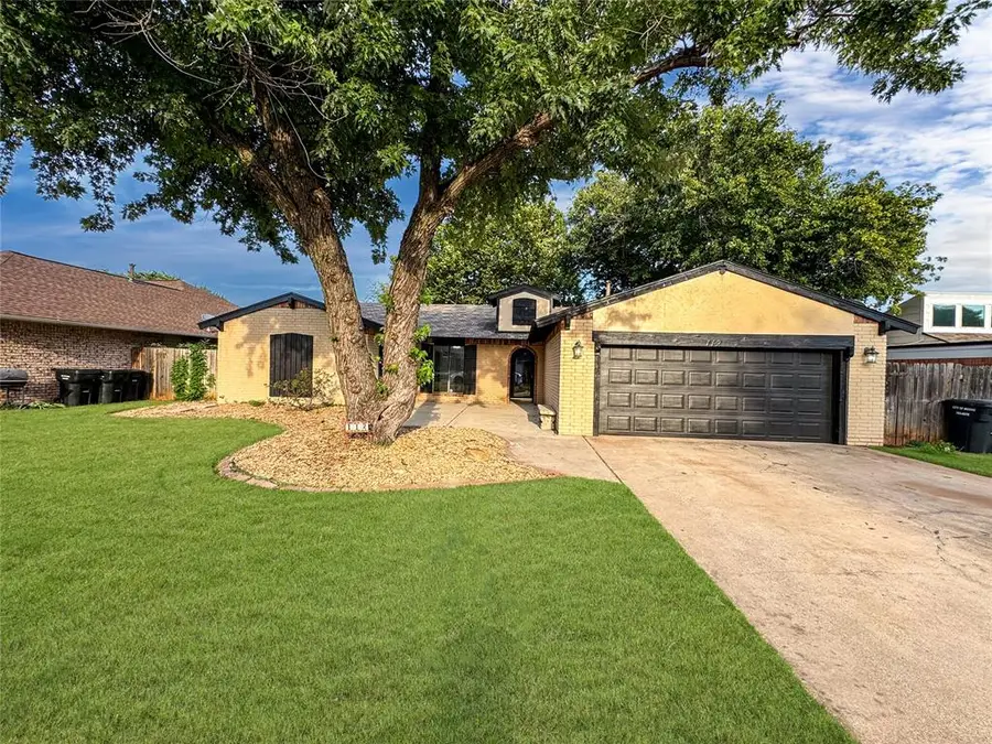 112 Wellington Lane, Moore, OK 73160 - #3