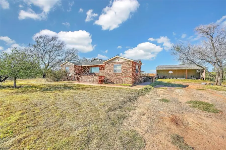 17421 E 1160 Road, Sweetwater, OK 73666 - #2