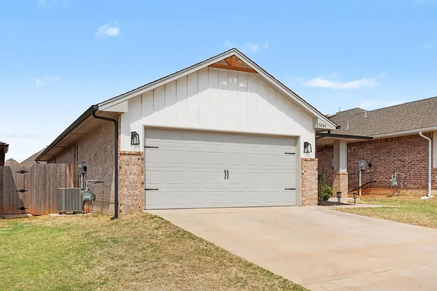 9241 SW 45th Terrace, Oklahoma City, OK 73179 - #2