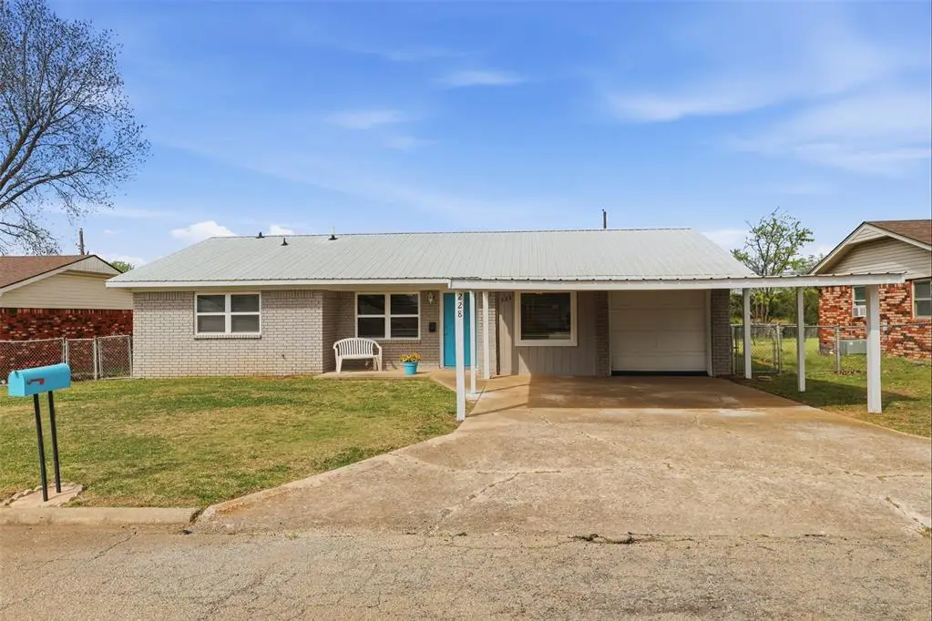228 S 5th Avenue, Stroud, OK 74079 - #1