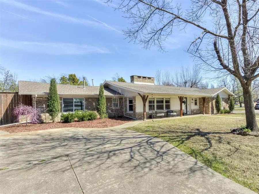 1501 Andover Court, The Village, OK 73120 - #3