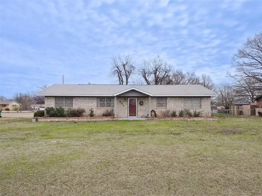 201 Taz Avenue, Morrison, OK 73061 - #2