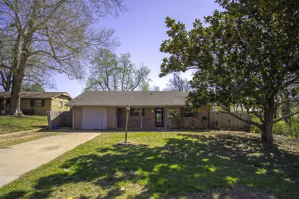 30 Seneca Drive, Shawnee, OK 74801