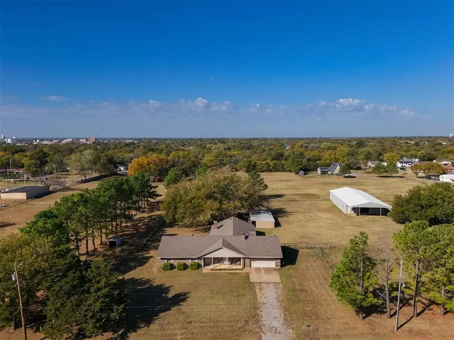 648 N Cleveland Avenue, Shawnee, OK 74801 - #3