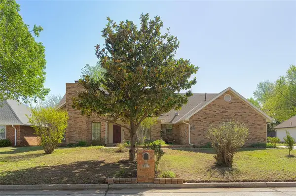 4712 Crystal Lake Road, Norman, OK 73072