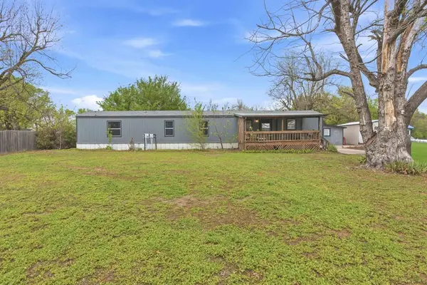 506 E Van Buren Street, Crescent, OK 73028