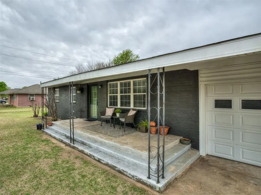 105 NW 7th Street, Minco, OK 73059 - #2