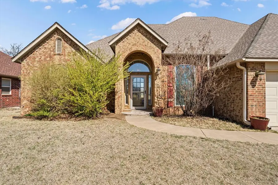 12012 Wickford Place, Yukon, OK 73099 - #2