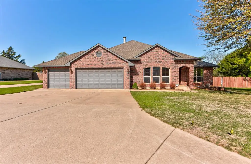 8687 Long Spur Trail, Edmond, OK 73034 - #1