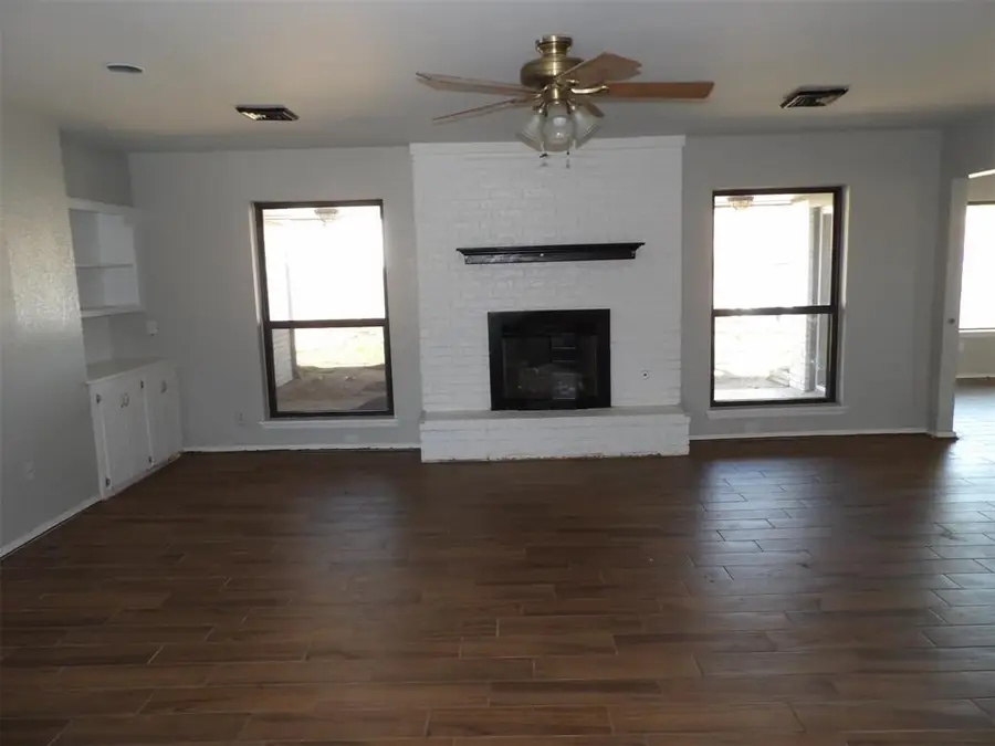 121 Loch Lane, Yukon, OK 73099 - #2