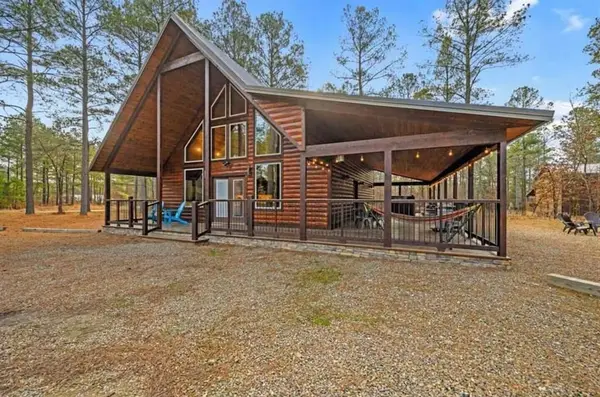 76 Bent Oak Trail, Broken Bow, OK 74728