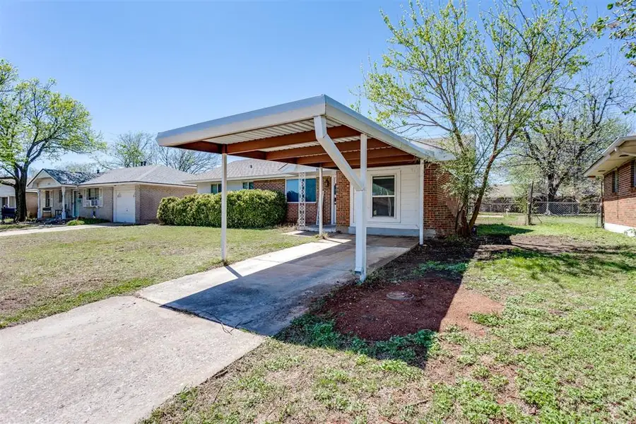 219 S Bristow Avenue, Moore, OK 73160 - #3