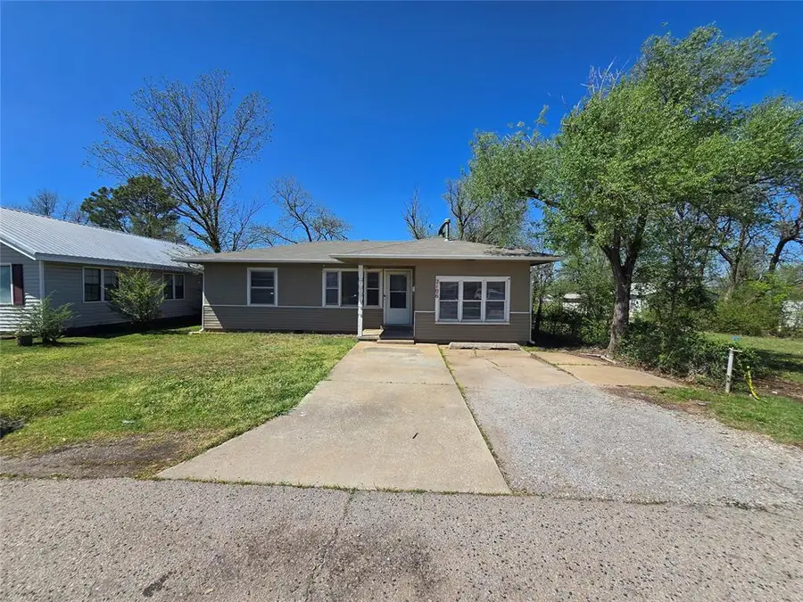 2106 N Aydelotte Avenue, Shawnee, OK 74804 - #3