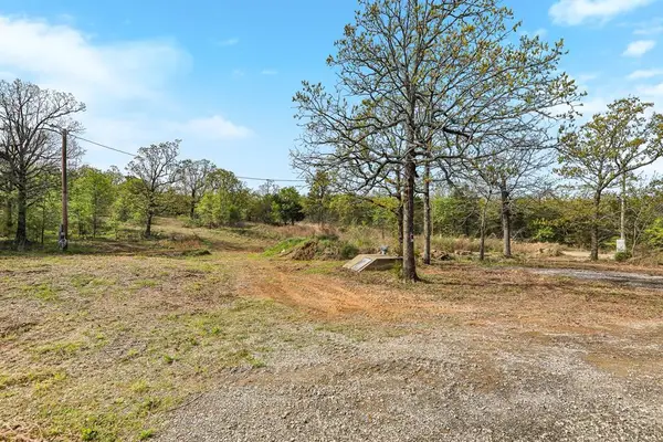 849 Dozer Mountain Rd. Road, Eufaula, OK 74432