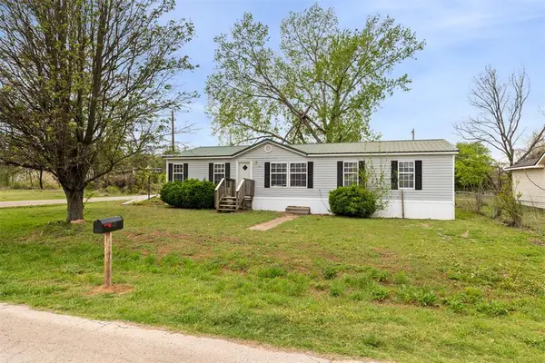 816 Oak Street, Maysville, OK 73057