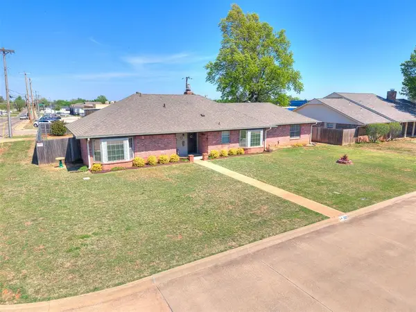 202 E Chicago Street, Shawnee, OK 74804