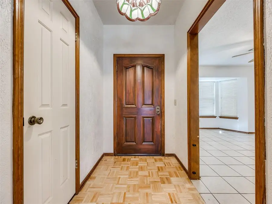 3201 Center Street, The Village, OK 73120 - #3