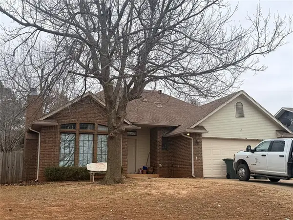 912 N Blackwelder Avenue, Edmond, OK 73034