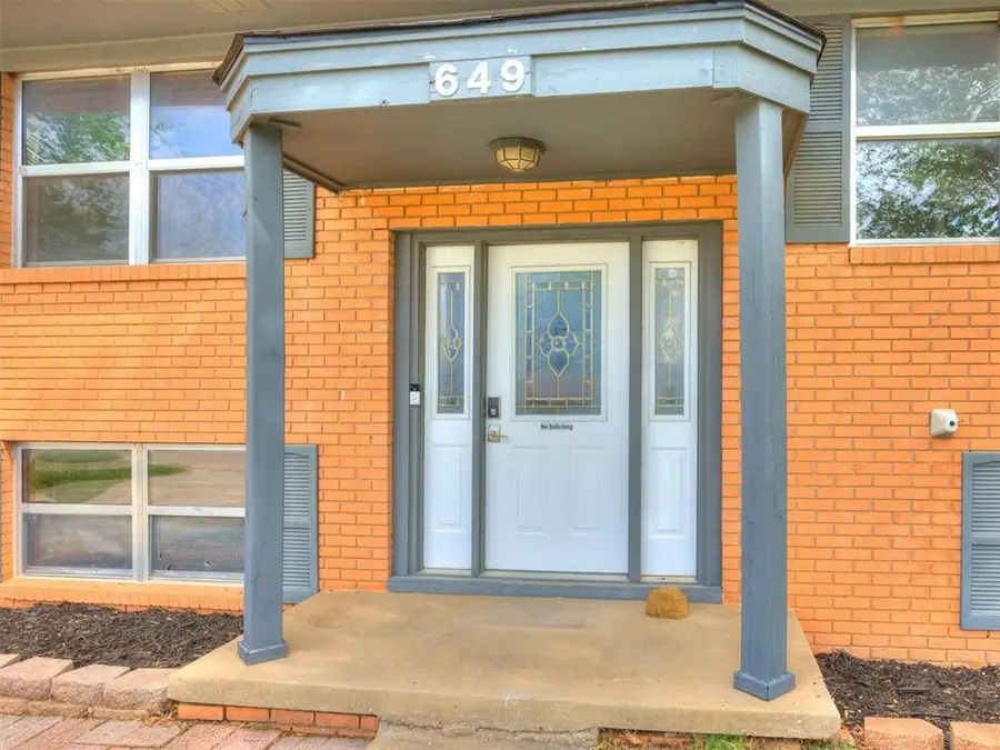 649 W Beam Avenue, Yukon, OK 73099 - #2