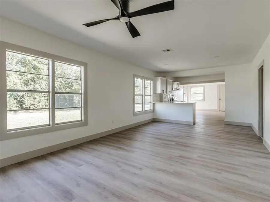 1607 N Beard Avenue, Shawnee, OK 74804 - #3