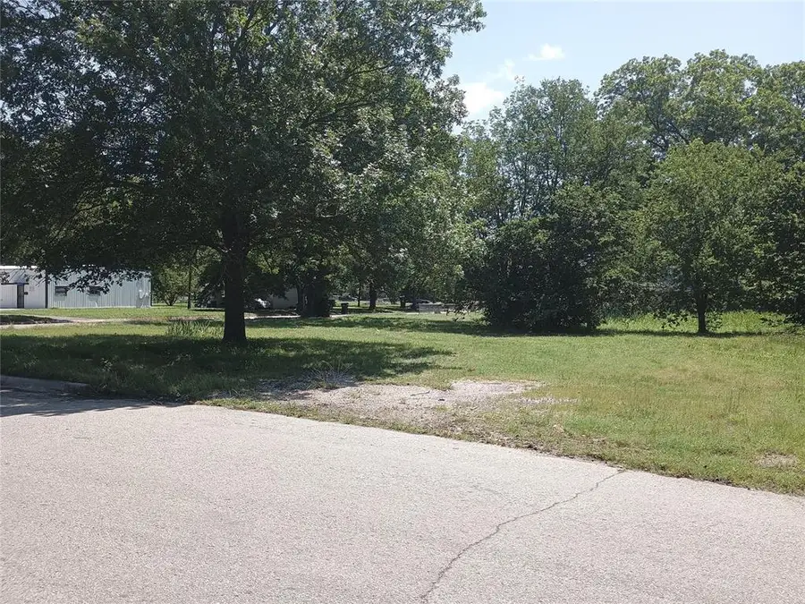 422 NE H Street, Ardmore, OK 73401 - #3