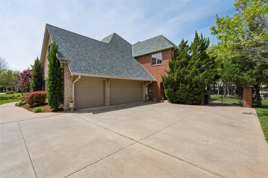 18709 Saddle River Drive, Edmond, OK 73012 - #3