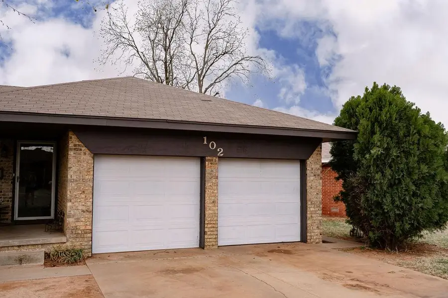 102 Ramsey Place, Elk City, OK 73644 - #2