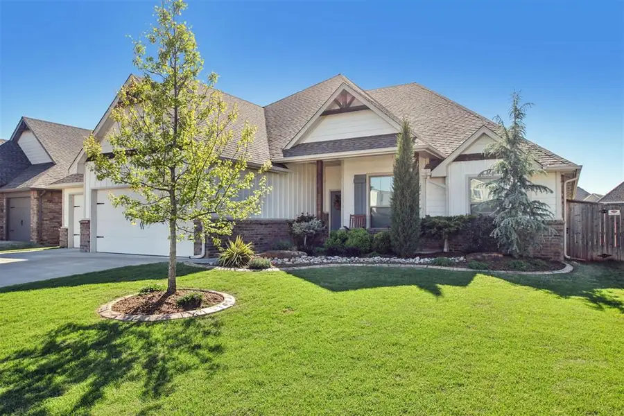 805 Bison Crossing Drive, Yukon, OK 73099 - #3