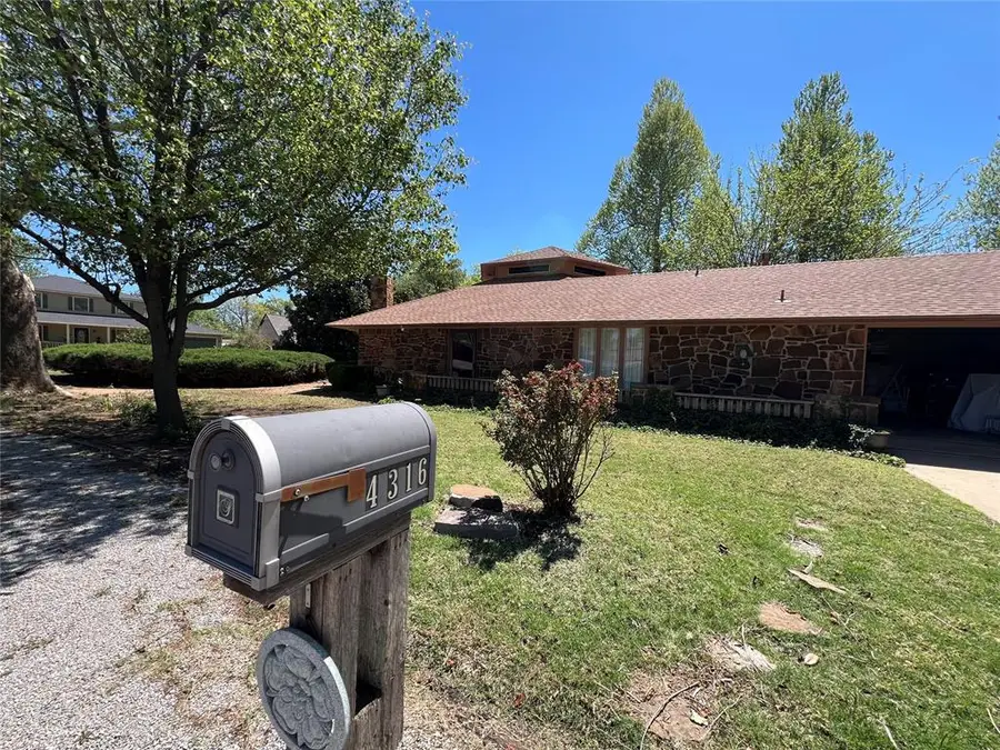 4316 Country Club Terrace, Norman, OK 73072 - #2