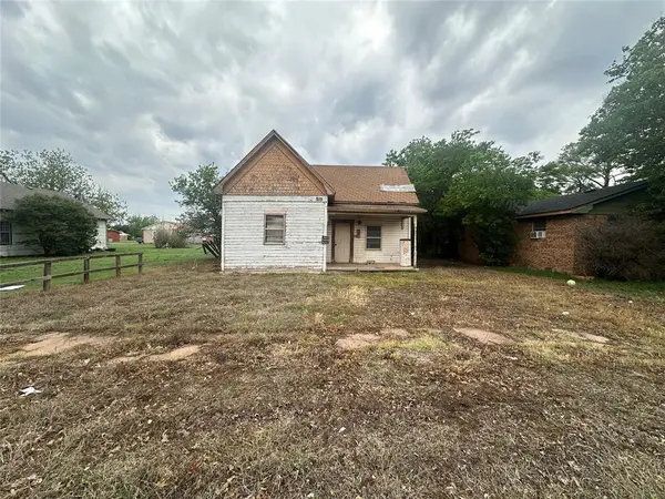 313 S 17th Street, Frederick, OK 73542