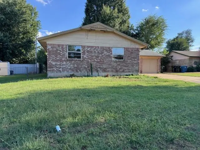 304 W Campbell Drive, Midwest City, OK 73110 - #3