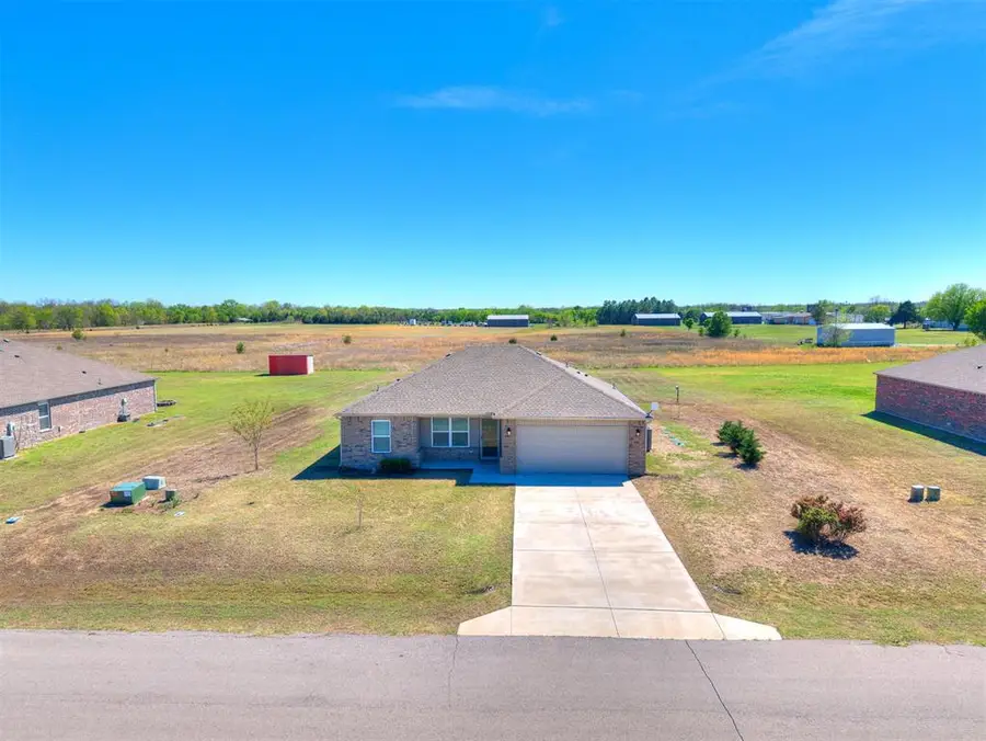 42107 Coopers Court, Shawnee, OK 74804 - #3