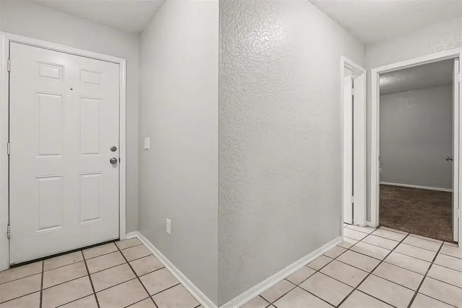 113 Oak Tree Drive, Midwest City, OK 73130 - #2