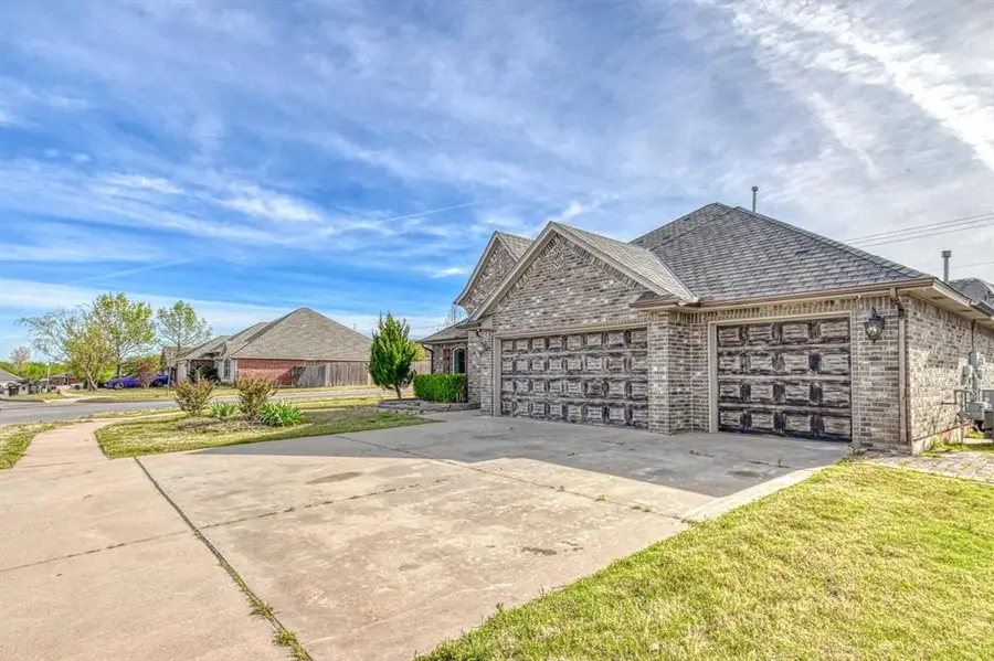 1100 Bryan Drive, Moore, OK 73160 - #3
