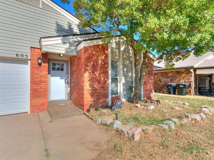 605 SE 34th Street, Moore, OK 73160 - #2
