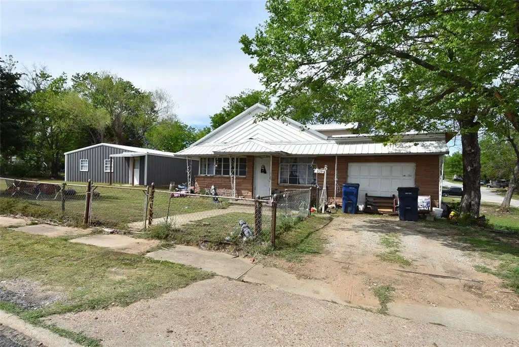 820 E Broadway Avenue, Seminole, OK 74868 - #1