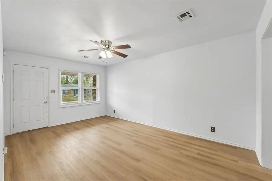 2041 NE 18th Street, Oklahoma City, OK 73111 - #3