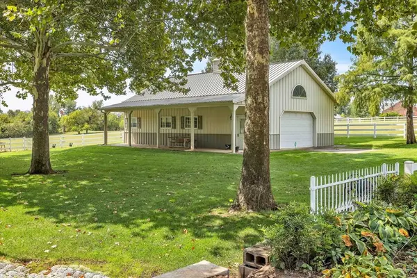 1 S Brook Drive, Oklahoma City, OK 73165