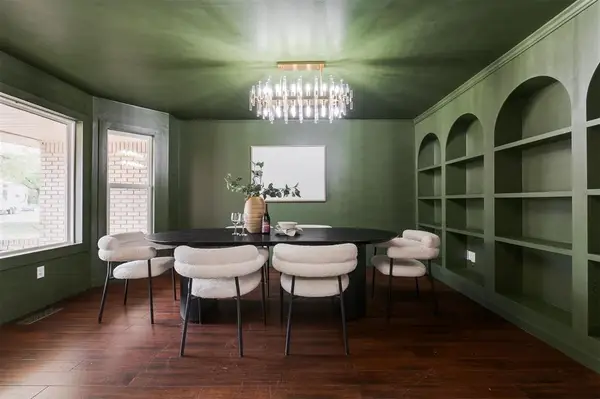 10237 Stoneham Avenue, Oklahoma City, OK 73120