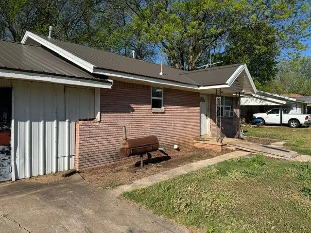 200 W Barger Street, Wayne, OK 73095 - #2