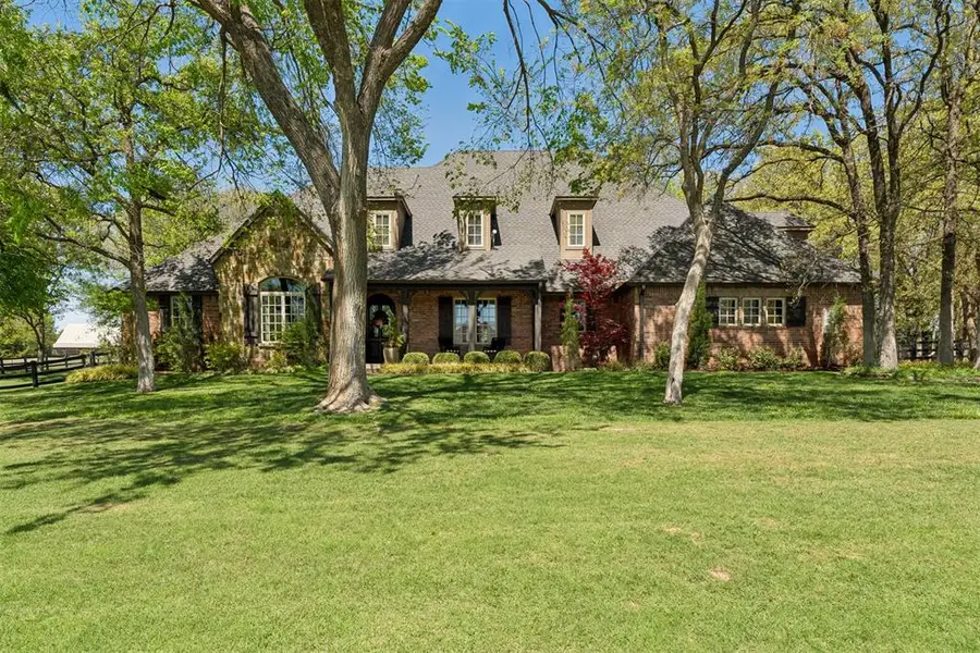 2216 Crestwood Drive, Jones, OK 73049 - #2