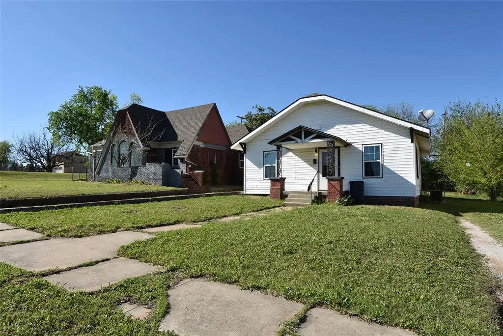 218 W Seminole Avenue, Seminole, OK 74868 - #1