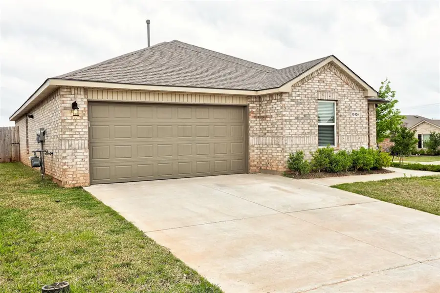 10520 SW 41st Place, Yukon, OK 73099 - #2