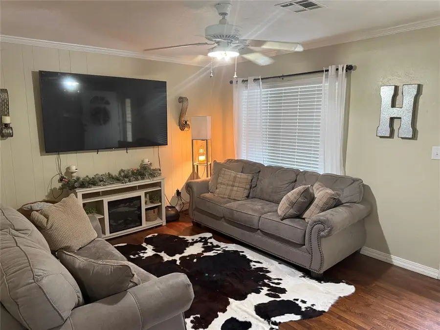 4 E Pulaski Street, Shawnee, OK 74804 - #3