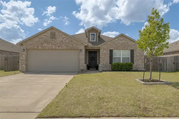 303 Waterside Drive, Newcastle, OK 73065