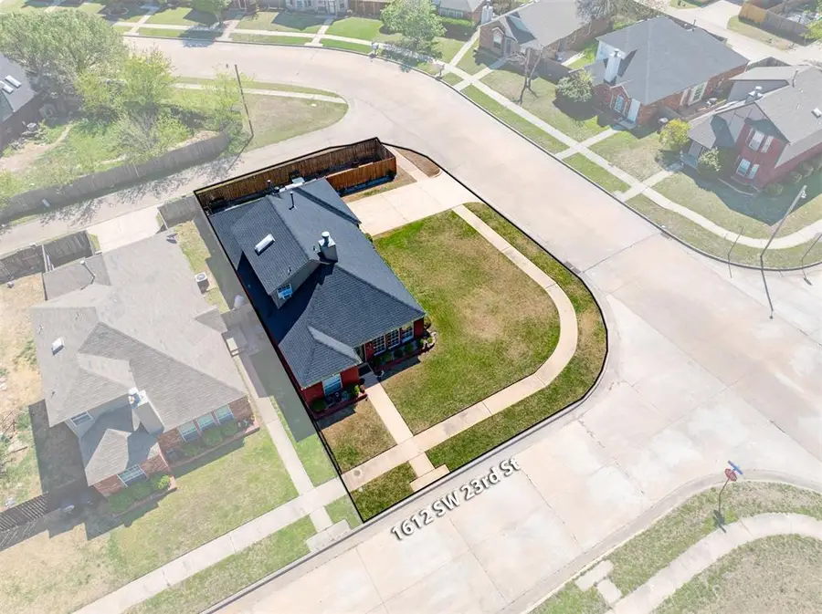 1612 SW 23rd Street, Moore, OK 73170 - #3