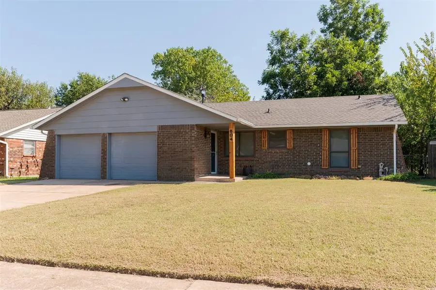 604 Howard Court, Edmond, OK 73003 - #2