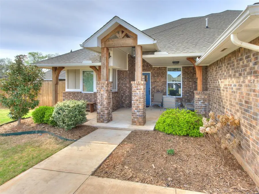 2800 SE 22nd Street, Moore, OK 73160 - #3