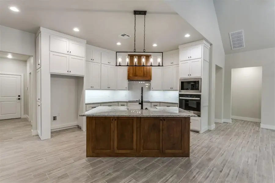 3172 N Henney Road, Choctaw, OK 73020 - #3