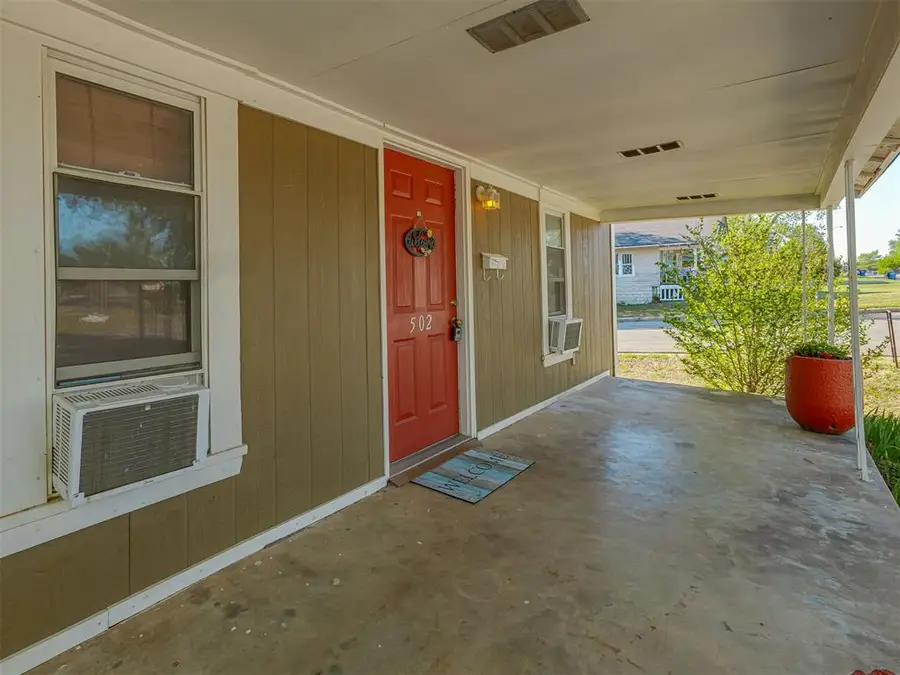 502 N Rock Island Avenue, El Reno, OK 73036 - #3